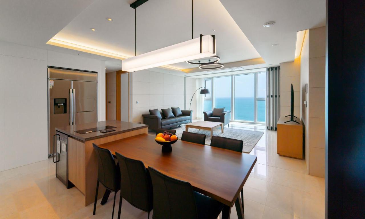 Grand Lct Residence Busan Buitenkant foto